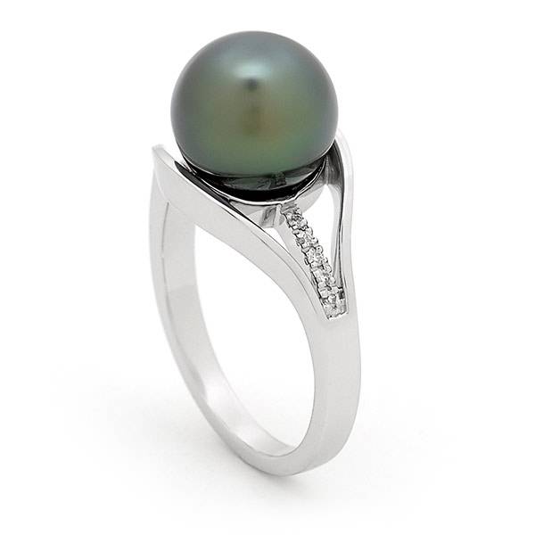 Tahitian pearl & diamond ring