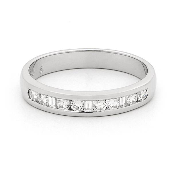 Princess & brilliant cut diamond channel set wedding ring