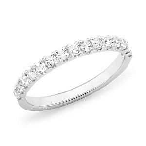 Brilliant cut diamond claw set wedding ring