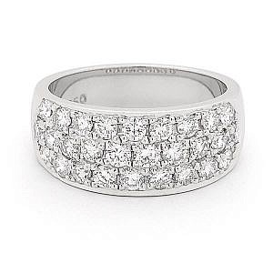 Brilliant cut diamond ring