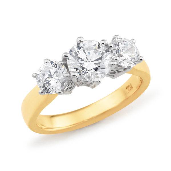 Brilliant cut 3 stone diamond ring