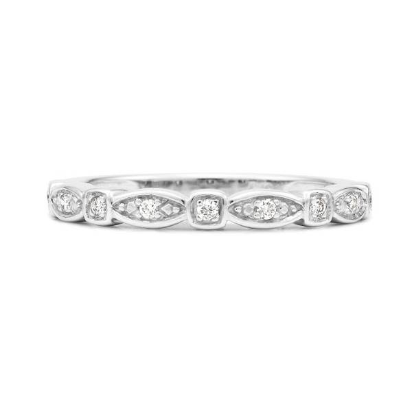 Fancy style diamond proposal ring